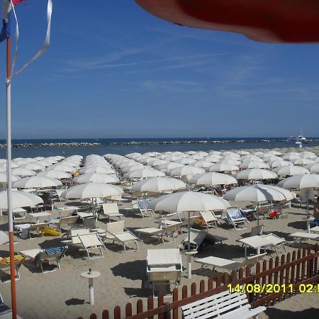 Hotel Buda Bellaria-Igea Marina Exterior photo