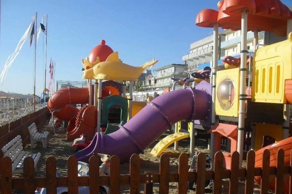 Hotel Buda Bellaria-Igea Marina Exterior photo